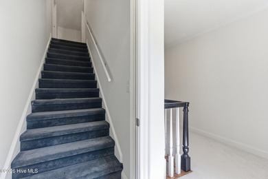 Welcome to this sprawling Trent Woods, all-brick, 5-bedroom - photo 39