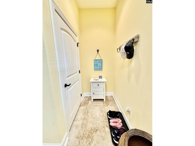 Prepare to be impressed with this beautifully decorated and - photo 42