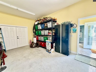 Prepare to be impressed with this beautifully decorated and - photo 43