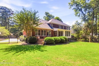 Welcome to this sprawling Trent Woods, all-brick, 5-bedroom - photo 48
