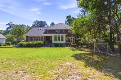 Welcome to this sprawling Trent Woods, all-brick, 5-bedroom - photo 49