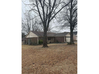 WE HAVE A TRUE DIAMOND IN THE ROUGH!!!  THIS WONDERFUL 3 BEDROOM