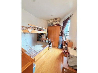 Enter inside this beautiful 2 bedroom and 1 bathroom condo - photo 8