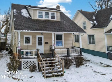 St Clair River Home For Sale in Marine City Michigan