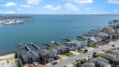 Experience the pinnacle of waterfront living at this spectacular - photo 30