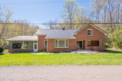 (private lake, pond, creek) Home For Sale in Wytheville Virginia
