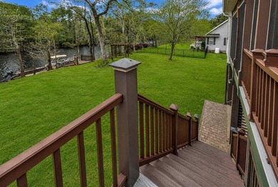 Experience life on the Waccamaw River. This exceptional - photo 34