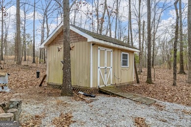 This 3 bedroom, 2 bath home is located in the lovely Hillandale - photo 10