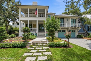Experience unparalleled luxury in this exceptional island home - photo 1