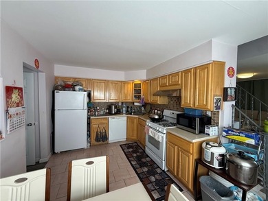 Very beautiful semi-detached home, ideally located in Grant City - photo 8