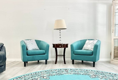 ***This gorgeously decorated FULLY FURNISHED 3 bdrm/2 ba house - photo 8