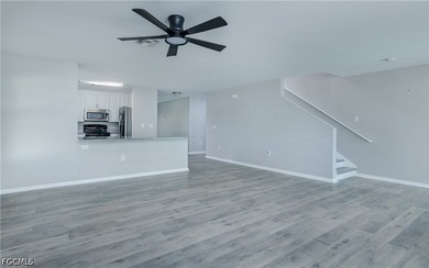 Welcome to this beautifully maintained 4-BEDROOM 3-BATH PLUS DEN - photo 11