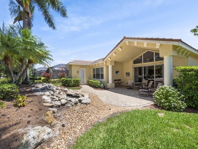 Lovely Furnished Home with Golf Course View. This 2 possible 3BD - photo 17