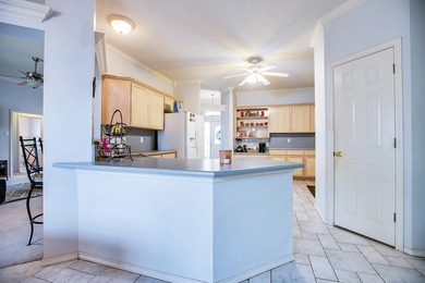 Beautiful 3 bedroom 2 bath home in the highly sought after - photo 4