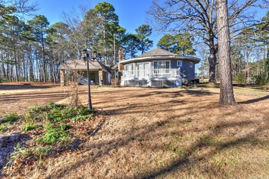 Welcome to your new oasis.  Located on Indian Hills Golf Course - Lake Home For Sale in Fairfield Bay, Arkansas