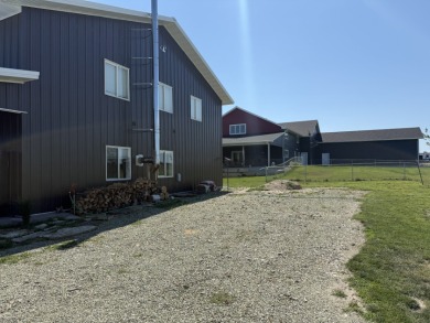 Newer 5 Bedroom, 3 Bath, Shouse/ Barndominium on Harlan - photo 3