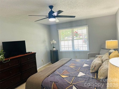 This beautiful Milford Knoll home is tucked away with a - photo 15