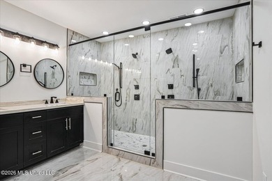 Fully renovated 2,283 SF modern farmhouse on 2.83 acres in the - photo 16