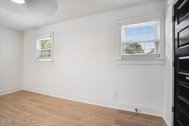 Fully renovated 2,283 SF modern farmhouse on 2.83 acres in the - photo 28