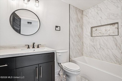 Fully renovated 2,283 SF modern farmhouse on 2.83 acres in the - photo 29