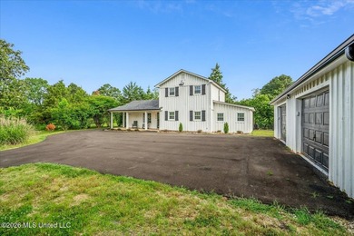 Fully renovated 2,283 SF modern farmhouse on 2.83 acres in the - photo 30