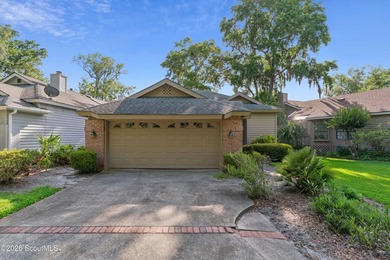 Welcome home to this inviting single-level cottage tucked away - photo 1