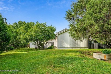 Fully renovated 2,283 SF modern farmhouse on 2.83 acres in the - photo 32