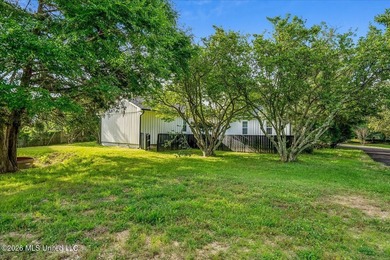 Fully renovated 2,283 SF modern farmhouse on 2.83 acres in the - photo 33