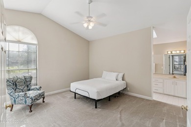 Welcome home to this inviting single-level cottage tucked away - photo 9