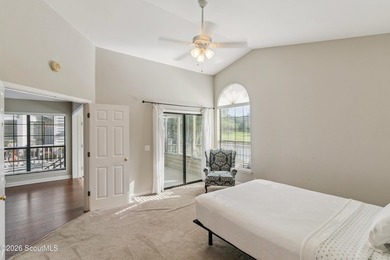 Welcome home to this inviting single-level cottage tucked away - photo 10