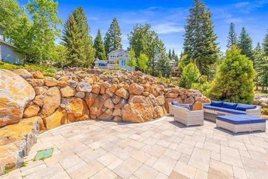 Discover the epitome of lakeside luxury at Lake Almanor! This - photo 4