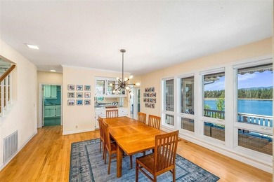 Discover the epitome of lakeside luxury at Lake Almanor! This - photo 9