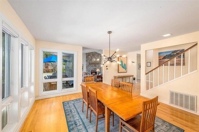 Discover the epitome of lakeside luxury at Lake Almanor! This - photo 10