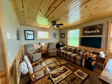 Two bedroom and one bathroom cabin with a view you must see for - photo 6