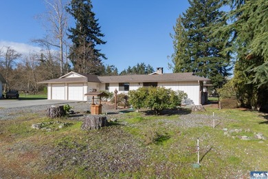Set on 1.3 acres with beautiful mountain views, this property - photo 4