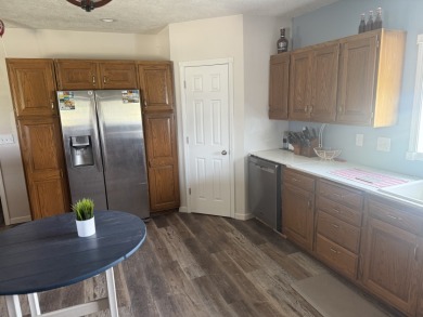 Newer 5 Bedroom, 3 Bath, Shouse/ Barndominium on Harlan - photo 5