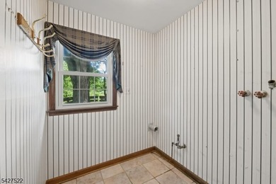 Wonderful opportunity to own on Horseshoe Rd! Great bones and - photo 25