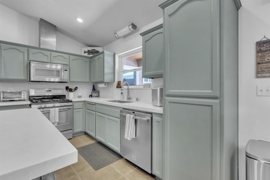 Located in the beautiful Bailey Creek neighborhood of Lake - photo 8