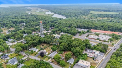 Bring your vision and transform this spacious colonial into the - photo 40