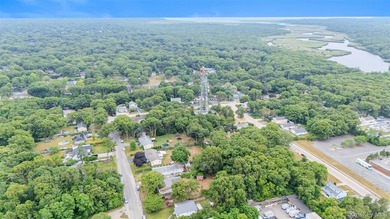 Bring your vision and transform this spacious colonial into the - photo 41
