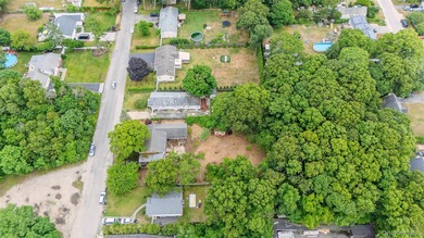Bring your vision and transform this spacious colonial into the - photo 42