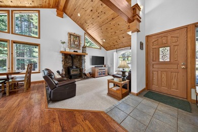 This charming Lake Almanor West property sits on a level - photo 5