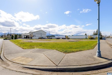 Stellar location just off one of the Hwy 101 main ramps into - photo 6