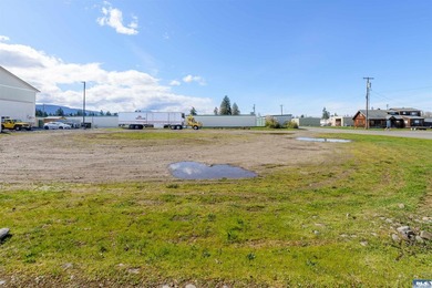 Stellar location just off one of the Hwy 101 main ramps into - photo 8