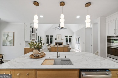 COMPLETELY UPDATED & MOVE-IN READY! * RENOVATED KITCHEN * - photo 21