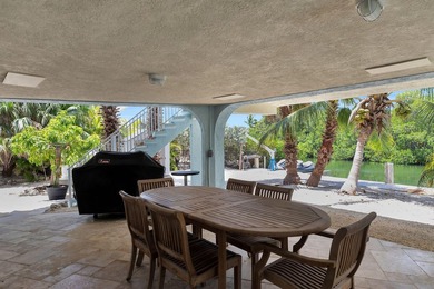 Welcome to 499 Avenida Primiceria in Marathon FL. This unique - photo 33