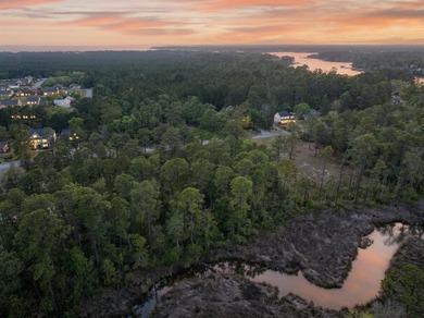 Discover the perfect blend of privacy, space, and waterfront - photo 1