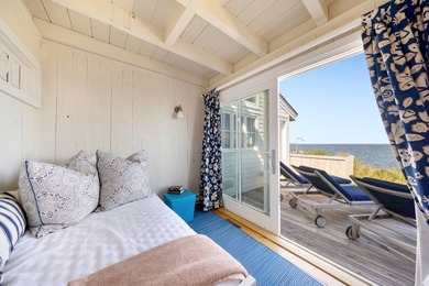 Set on an oversized bayfront parcel with sweeping views to - photo 10