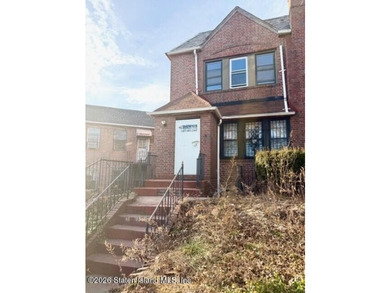 Welcome to this Charming Single Family in the Desirable - photo 1