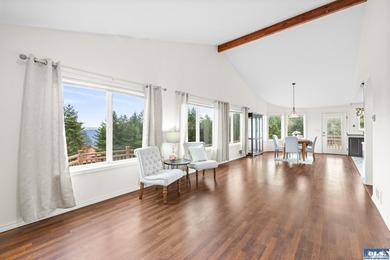 Beautiful Home in Diamond Point! Take in the gorgeous views in - photo 6